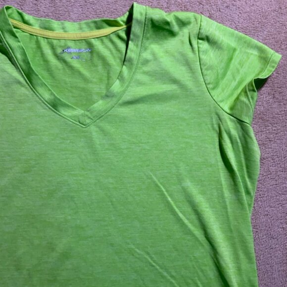 Xersion Performance Wear Women's Sz Large Neon Green V Neck Short Sleeve (G) - Picture 3 of 8